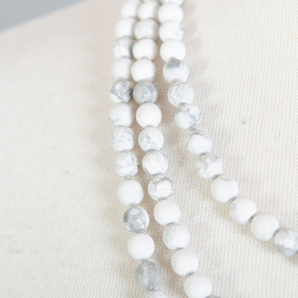 [emily rose gems] howlite gemstone infinity strand - Picture 2 of 7